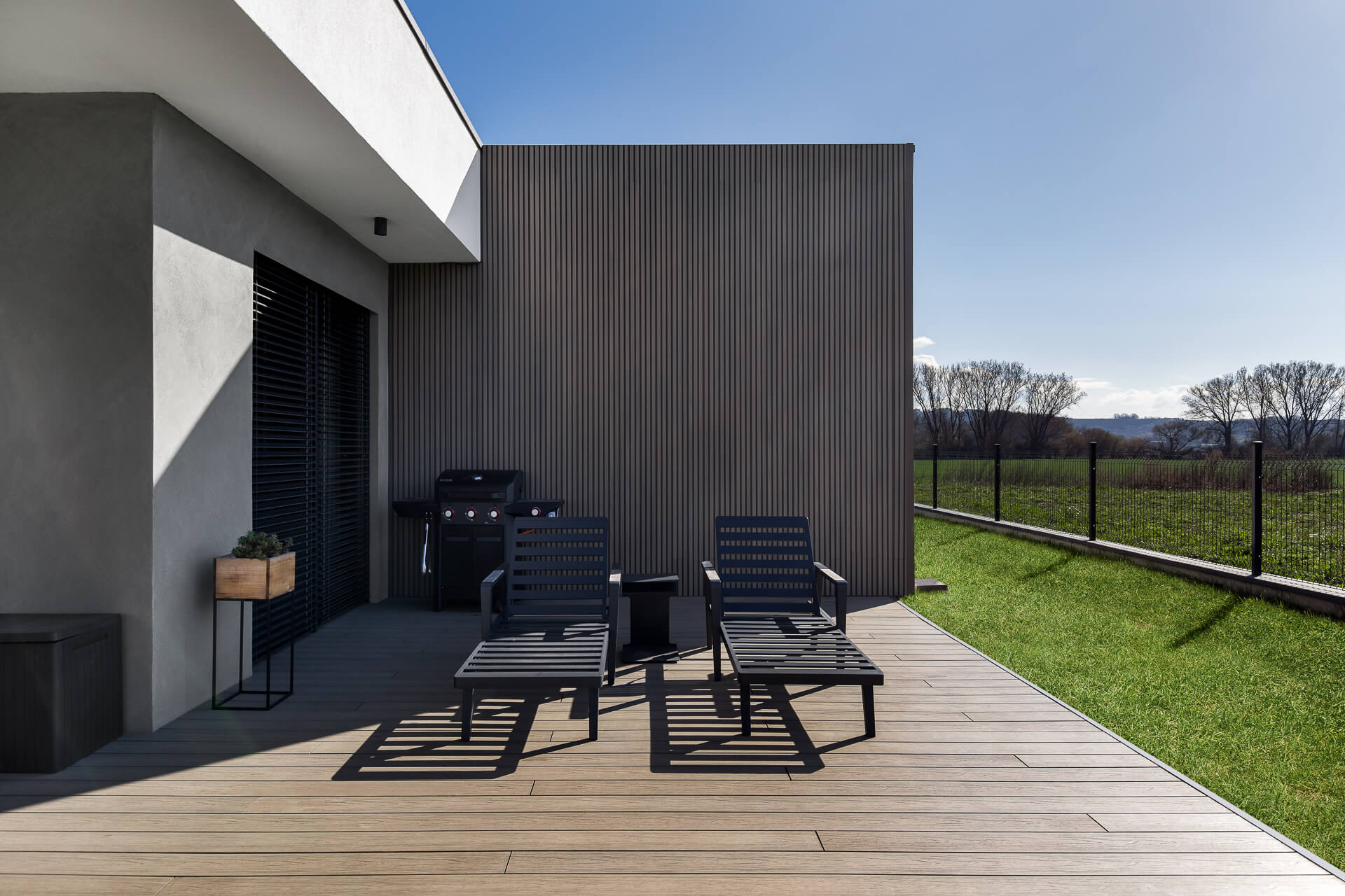 Lamelova fasada, lamelovy obklad na fasadu, Nemi Trade, WPC slovakia, Wood plast, WPC fasada, lamelový obklad na dom, lamelova brana, skrasli dom, WEO 35, WEO 60,WEO Classic lamely na dom, wpc lamely