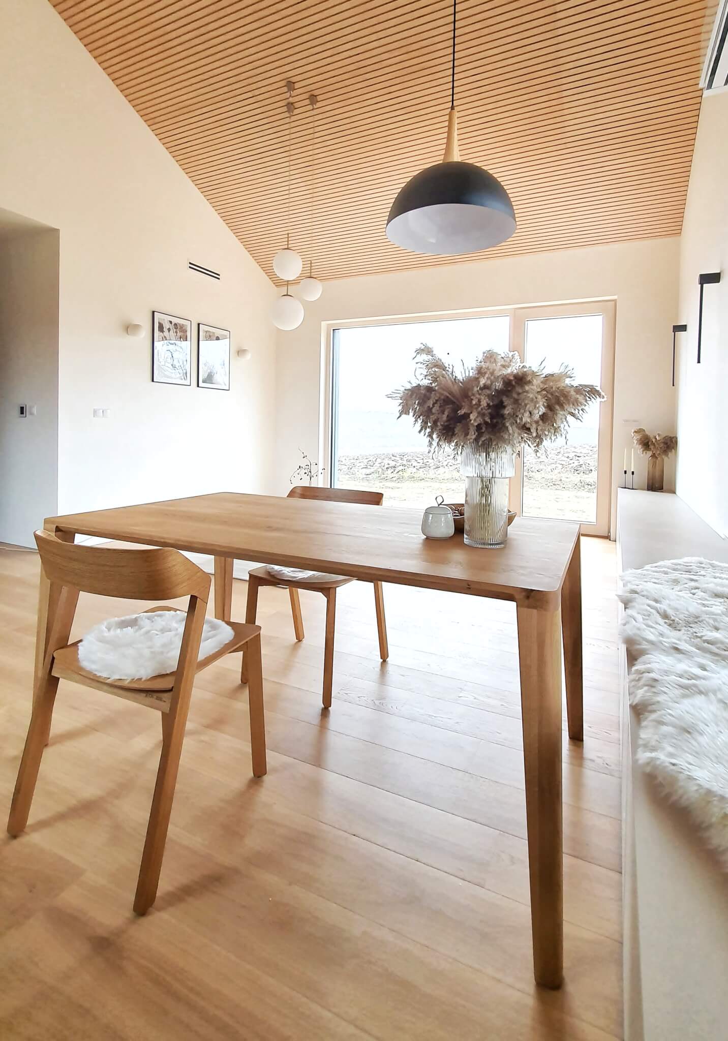 Lamelový panel, lamely na stenu, Nemi Trade, lamely merkury market, lamelovy panel obi, dubový lamelovy panel, skrasli dom, akustický panel, dubove parkety, lamelova stena, lamelovy panel nature, lamelovy strop, stropne lamely, moderný strop, lamely na strop, drevený strop, navrh dizajnu, navrh interieru, 3D vizualizacia interier, dizajneri architekti